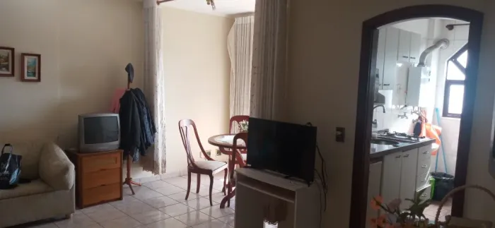 A333 - Apartamento com uma suíte, excelente coluna, vista aérea para o Parque das Águas