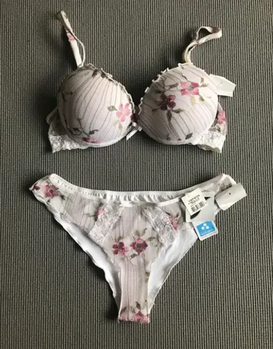 Conjunto lingerie em renda bordada Wanfrance NOVA tamanho G