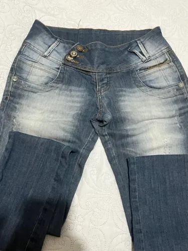 Calça biotipo semi nova TAM 40 linda