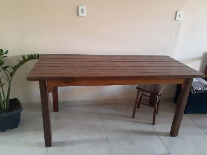 Mesa de madeira 