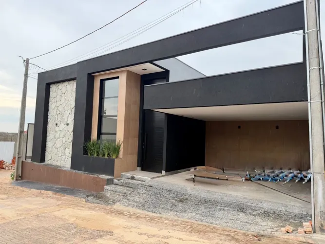 Linda casa moderna Colônia agrícola samambaia 