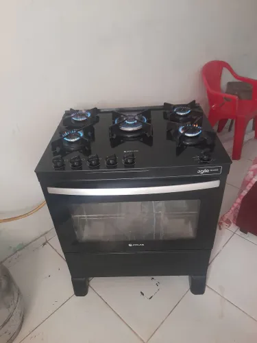 Vende-se fogão 5 bocas mesa de vidro