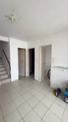 VENDO CASA primeiro andar + APARTAMENTO em MORENO - PE