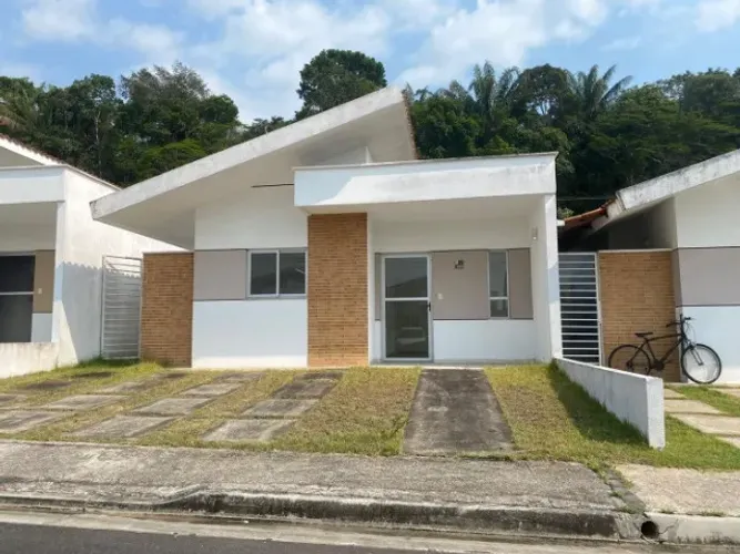 Casa em condomínio prox. ao Delphina, 3 dormitórios com suite