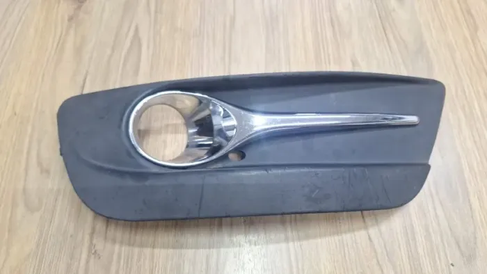 Moldura Farol Milha Esquerdo Jac J5