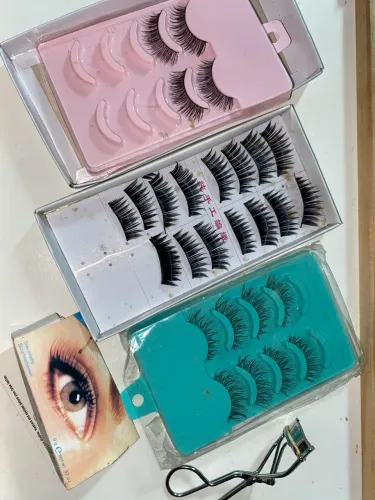 Cílios postiços kit com 3 tipos vai com apertador 
