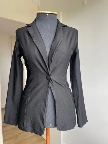 Blazer Feminino Preto tam M ( veste melhor P )