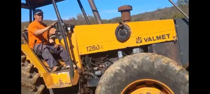 Trator Valmet 1280 ano 96 com 126cv turbinado 
