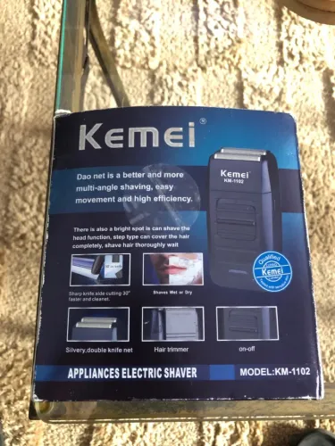 Aparelho de Barbear Elétrico Kemei KM-1102
