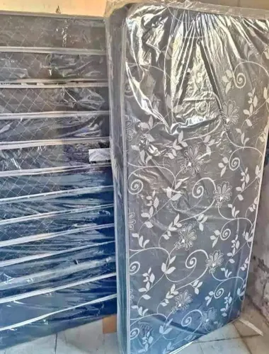 Colchão Solteiro D23 14cm de espuma com Revestimento em Capa Tecido 