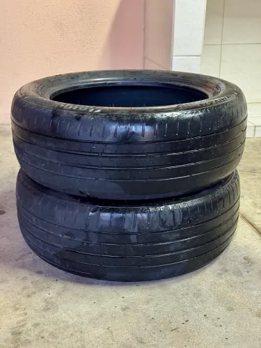 2 pneus Bridgestone 205/55 R17 quebra galho 