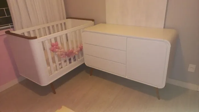 Jogo de quarto - Berço 3 em 1 + Cômoda (ambos da linha Confort da Puppi Móbile) 