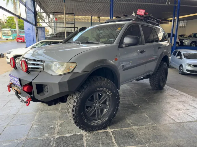 Mitsubishi Pajero Dakar 3.2 4X4 T.i. Dies. 5P Mec. 2013