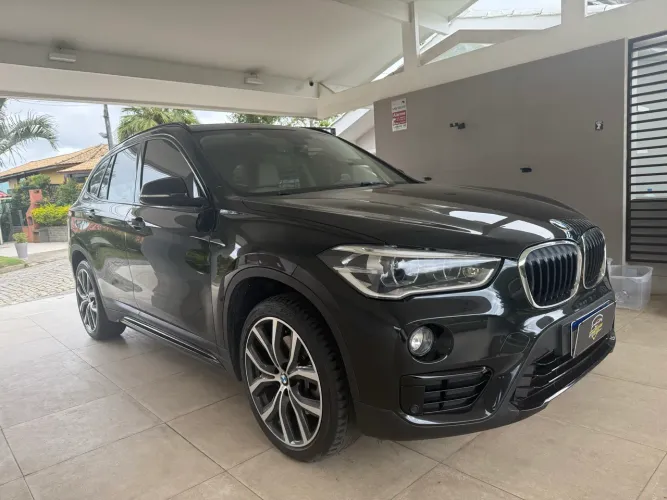 BMW X1 Xdrive com 29mil km unico dono 2019