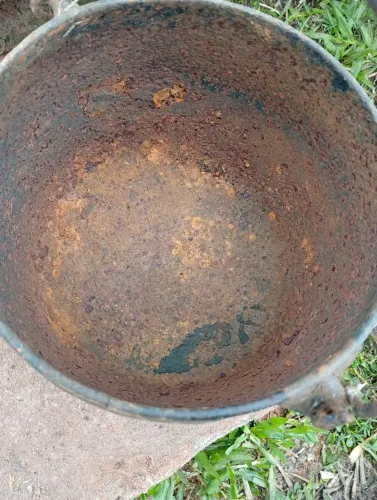 Caldeirão Antigo de Ferro