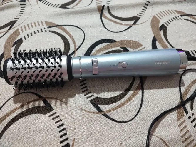 Escova giratória CONAIR POLISHOP