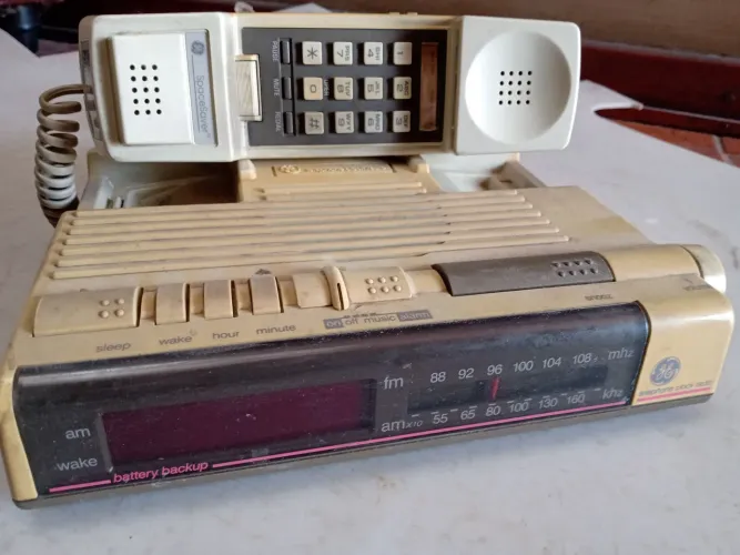 Rádio Relógio GE