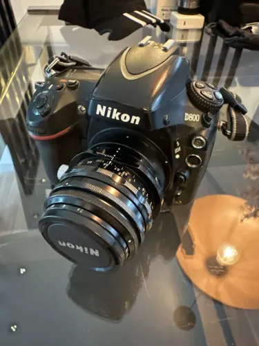 nikon d800 115k cliques e duas baterias