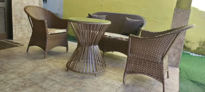 Conjunto de Sofá e Poltronas em Vime - Novo