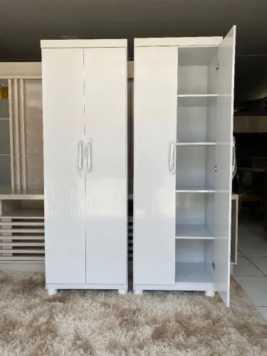 Armário Branco 2 Portas e 4 Prateleiras
