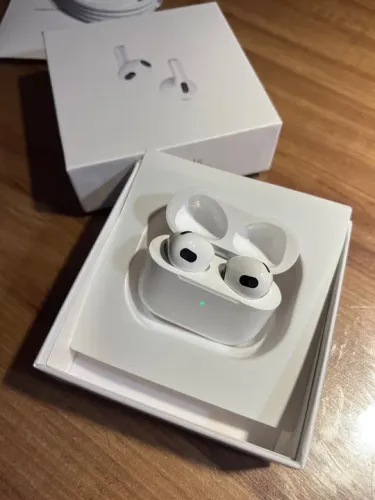 AirPods Pro (2ª geração) com estojo de recarga MagSafe (USB-C) Branco