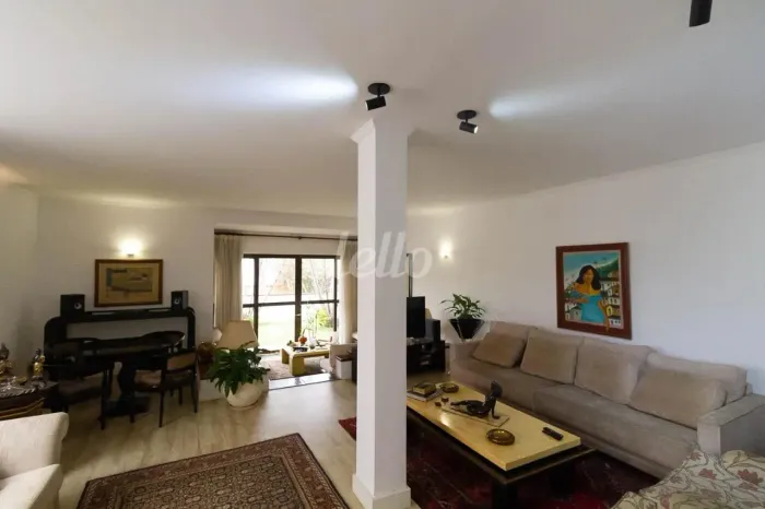 Casa 4 quartos para alugar no(a) Vila Clementino