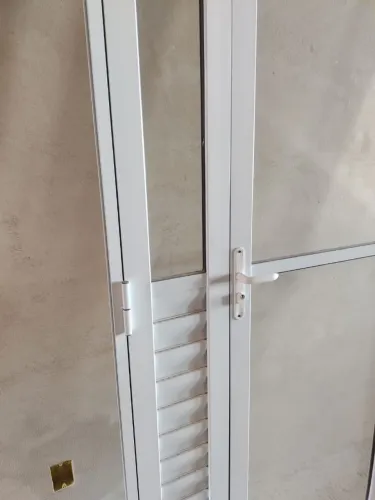 Porta de Alumínio com vidro