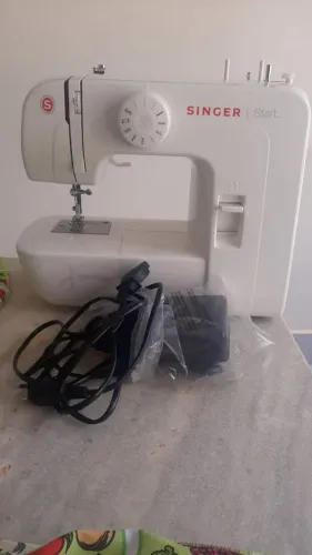Maquina de costura singer (nova)
