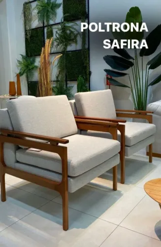 Poltrona Safíra - Design Clássico e Conforto