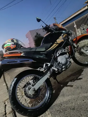 Falcon nada pra fazer 