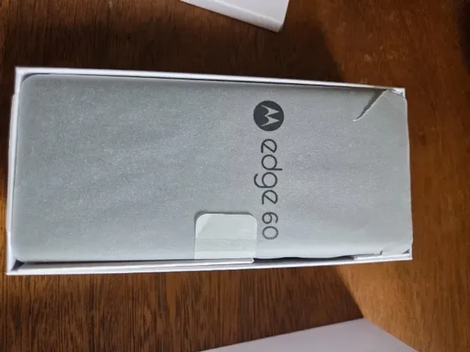 Mororola Edge 60 5G 12/512 HD  Azul marinho  na cx Garantia junho/26 com NF Até 12xcartã