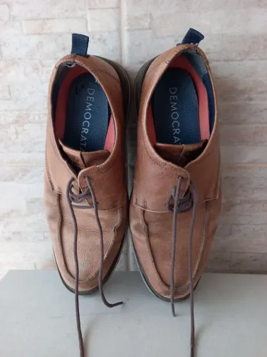 Sapato de couro Democrata tam. 39/40