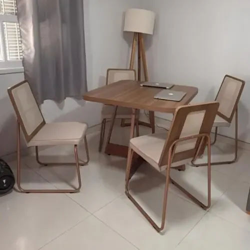 Mesa de Cozinha ou Jantar Átria 1593 Quadrada 90 Rosê Cobre/Nogal Freijó com 4 Cadeiras 