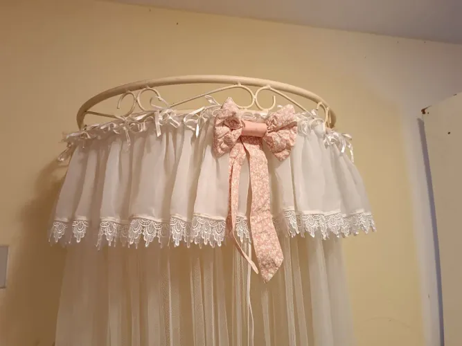 Dossel para berço infantil