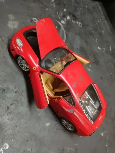 Ferrari F430 - Miniatura Colecionável