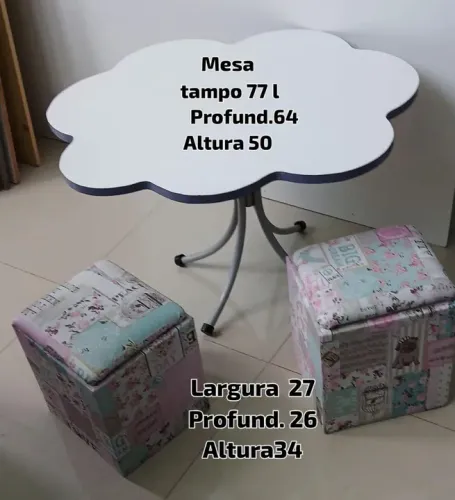 Vendo Mesa Nuvensinha com 2 Bancos em Excelente Estado