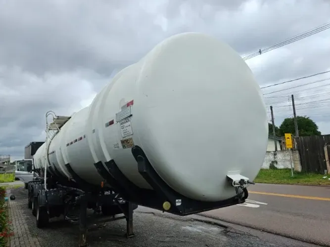 Carreta Tanque Vanderléia Rodotécnica Ano 2012 45 Mil Litros Sem pneus