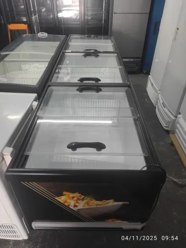 Bh Ilha expositora de congelados