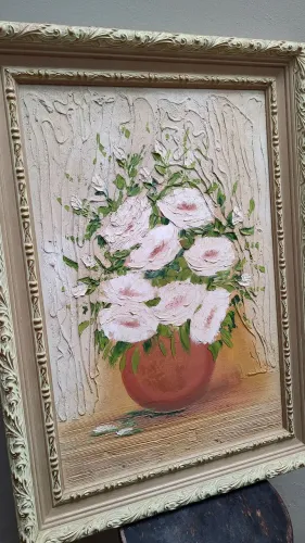 Quadro de Flores em Relevo com Moldura Clássica
