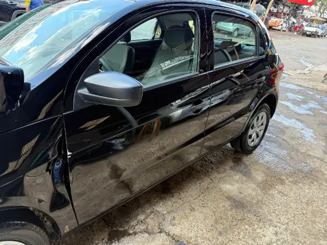 Desmontando sucata de VW Gol MPI! SR Peças usadas!