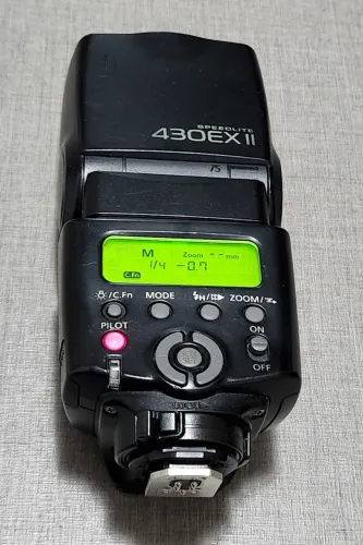 Flash Canon 430 EX II speedlite