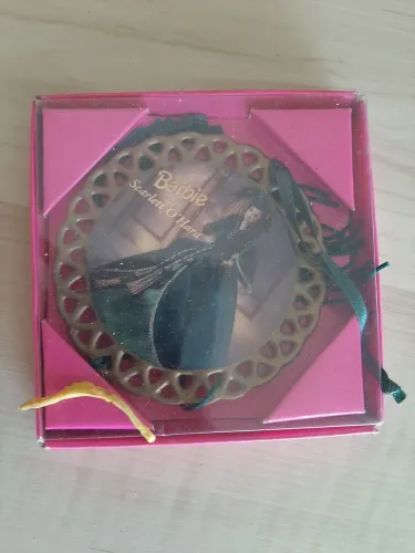 Enfeite Barbie Scarlett O'Hara Colecionável