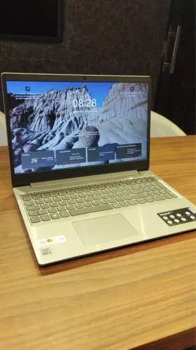 Notebook LENOVO