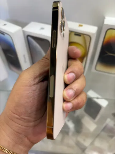 iPhone 12 Pro semi novo Gold