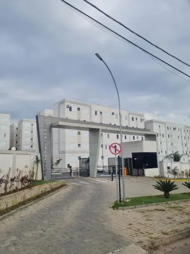 Apartamento com 2 Quarto(s) e 1 banheiro(s) para Alugar, 52 m² por R$ 1450 / Mês