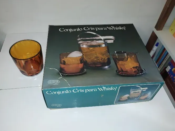Conjunto Cris para Whisky 1980