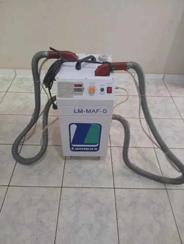 Máquina de tirar linha