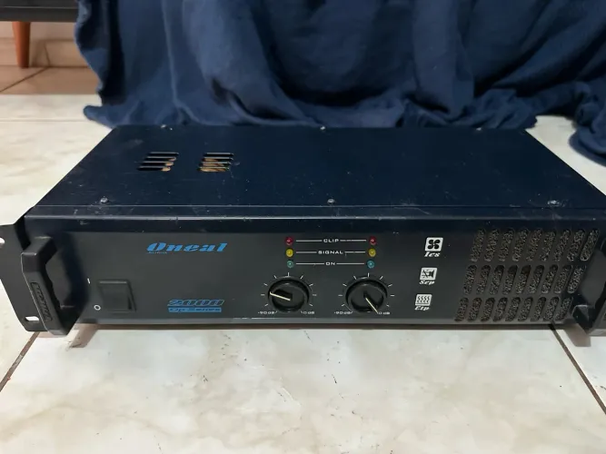 Sistema de som com caixas + Amplificador