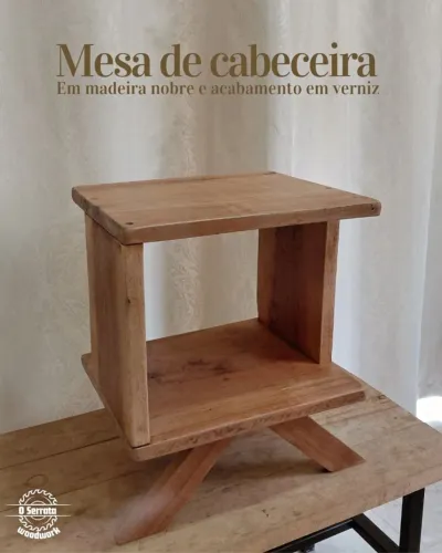 Mesa de cabeceira (criado mudo)