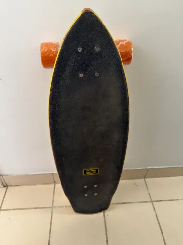 Skate simulador de surf 